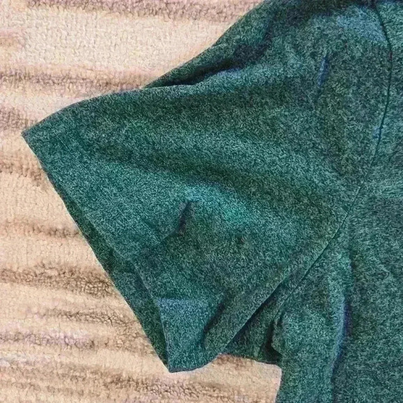 Green Tee - Picture 4 of 6